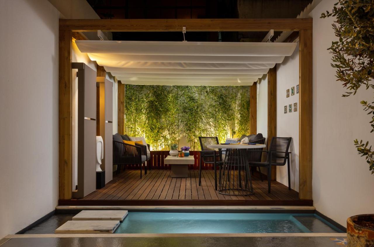 Stupendo- Two Rooms, Patio With Refreshing Pond-Center-Air Conditioning-Free Park リスボン エクステリア 写真