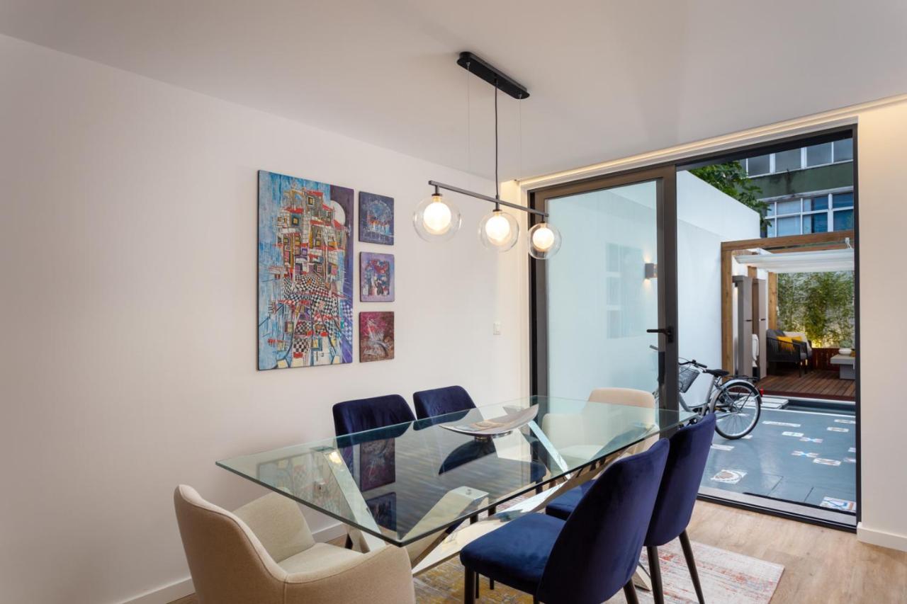 Stupendo- Two Rooms, Patio With Refreshing Pond-Center-Air Conditioning-Free Park リスボン エクステリア 写真